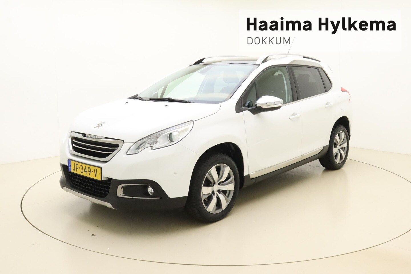 Peugeot 2008 - 1.2 PureTech Allure | BLUETOOTH | CRUISE CONTROL | DAKRAILS | LM VELGEN | STUURWIEL MULTIF - AutoWereld.nl