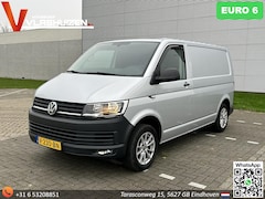 Volkswagen Transporter - 2.0 TDI L1H1 Highline | € 8.950, - NETTO | Euro 6 | Bijrijdersbank | Cruise | Airco | Navi