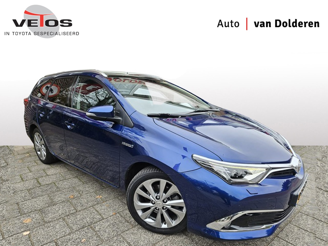 Toyota Auris Touring Sports - 1.8 Hybrid Executive Led/Pano/Pdc - AutoWereld.nl