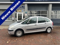 Citroën Xsara Picasso - 1.8i-16V Bj 2004 inruil koopje airco, trekhaak Nu 499,