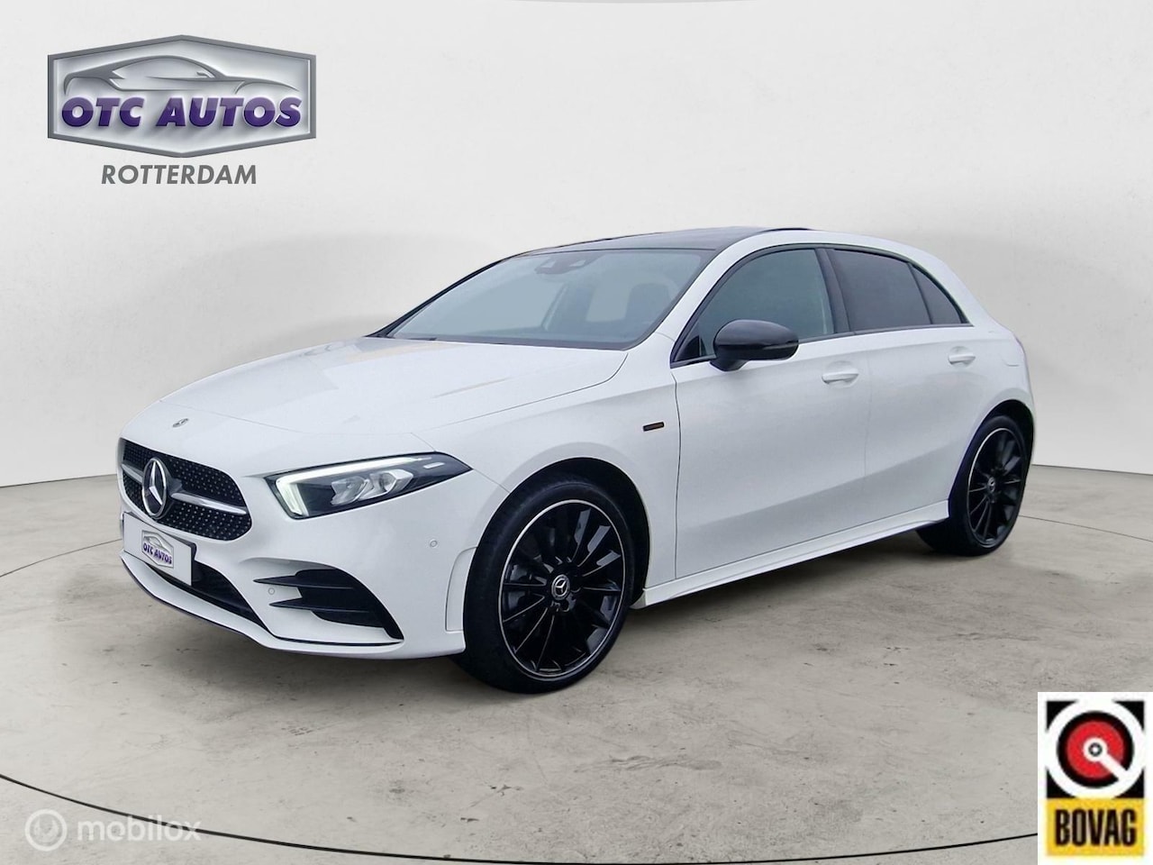 Mercedes-Benz A-klasse - 250 e Premium Plus AMG Line Automaat Night Pakket pano sfeerverl. - AutoWereld.nl