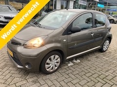 Toyota Aygo - 1.0 VVT-i Now