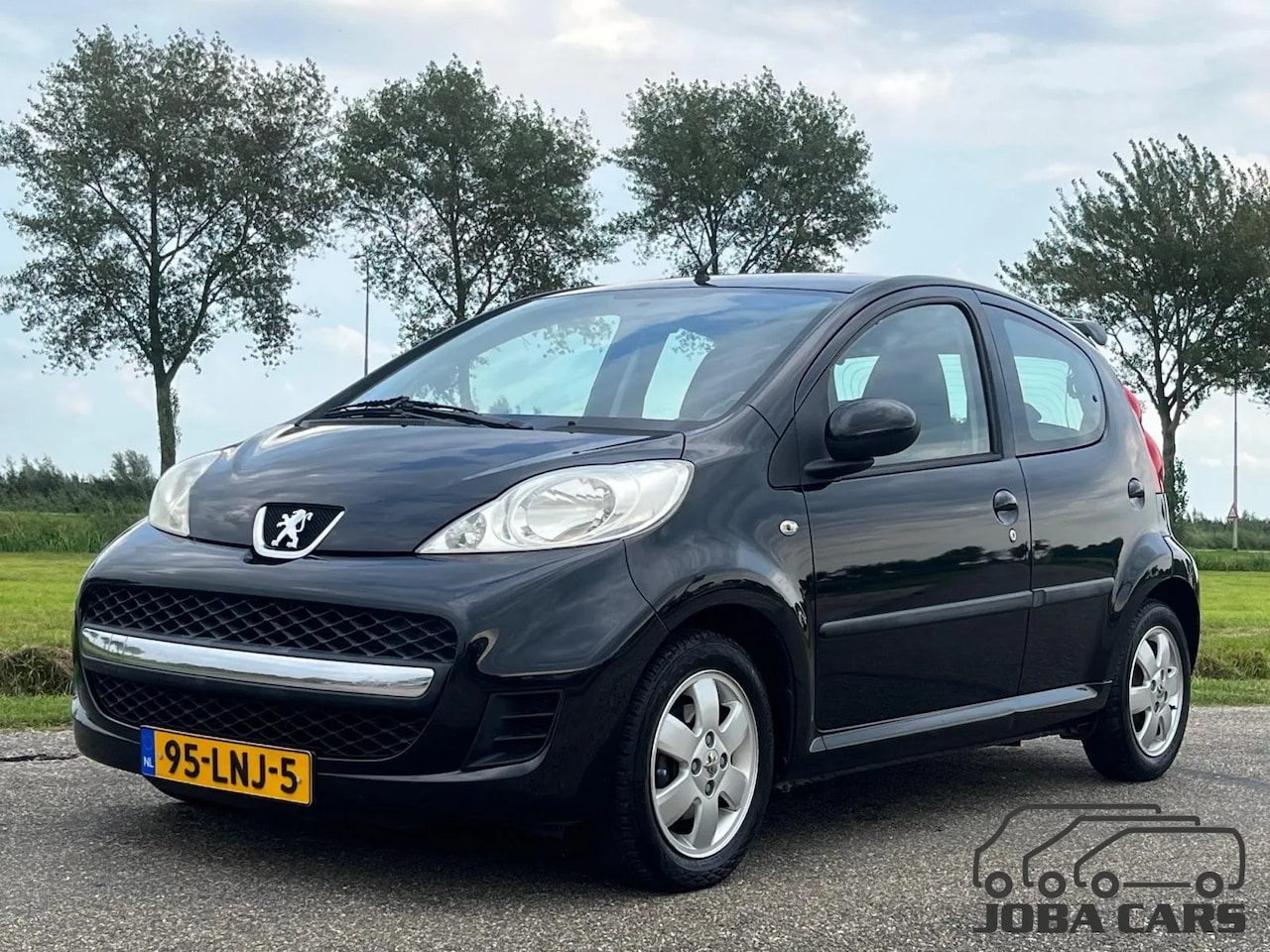 Peugeot 107 - 1.0-12V XS 5-deurs Airco - AutoWereld.nl