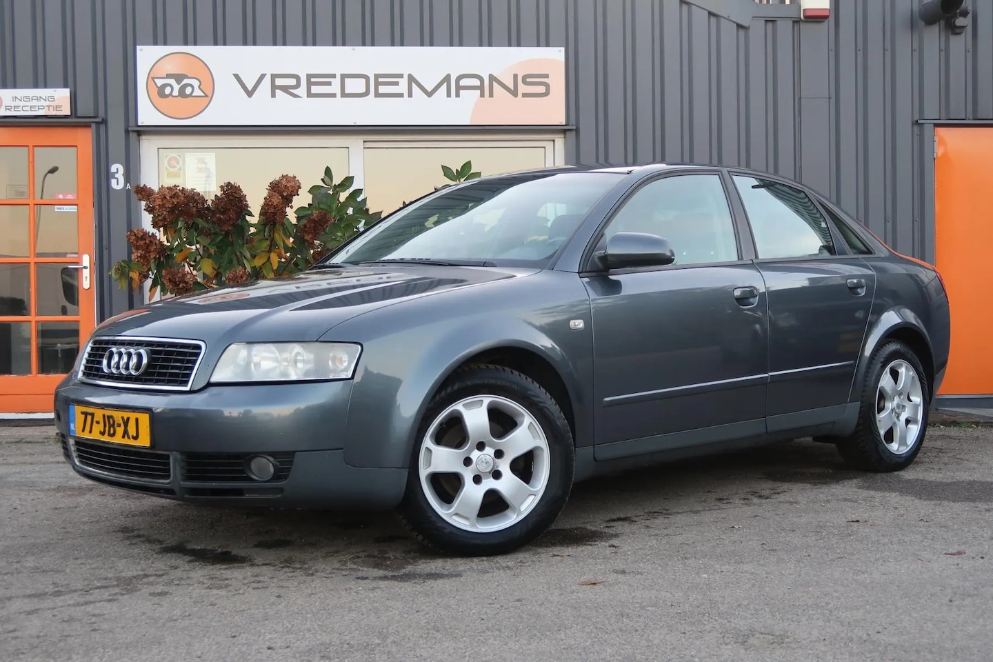 Audi A4 Limousine - 1.6 Exclusive - AutoWereld.nl