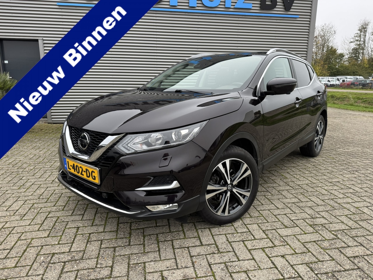 Nissan Qashqai - 1.3 DIG-T 160 PK Automaat N-Connecta Trekhaak Panoramadak Stoelverwarming - AutoWereld.nl