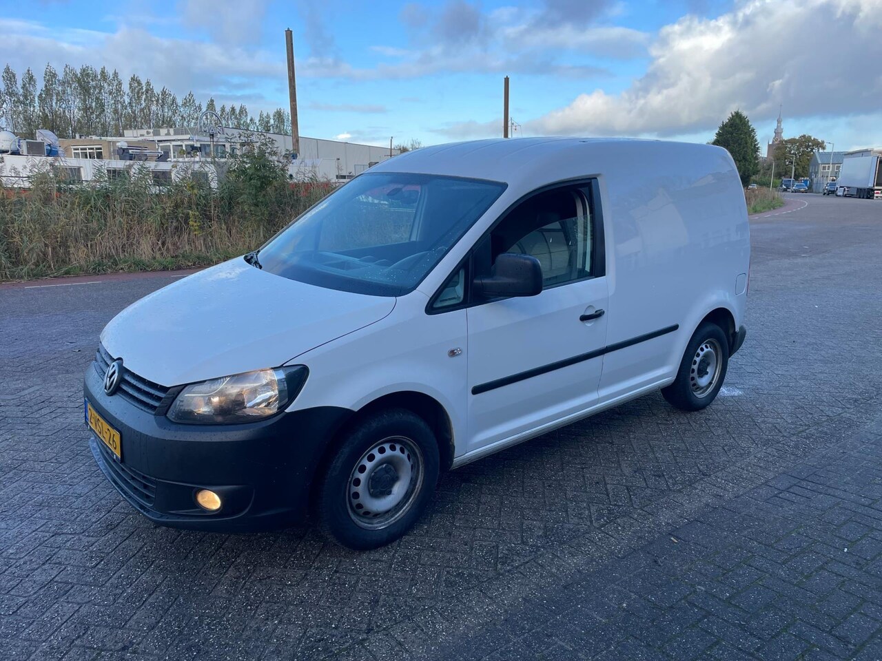 Volkswagen Caddy - 1.6 TDI!AIRCO!ELECKTRISH RAAM&SPIEGELS!BANDEN GOED!APK:28-02-2025!DISTERBUITIE VERVANGDKM: - AutoWereld.nl