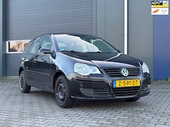 Volkswagen Polo - 1.4-16V Trendline |''140.000'' KM + Airco|