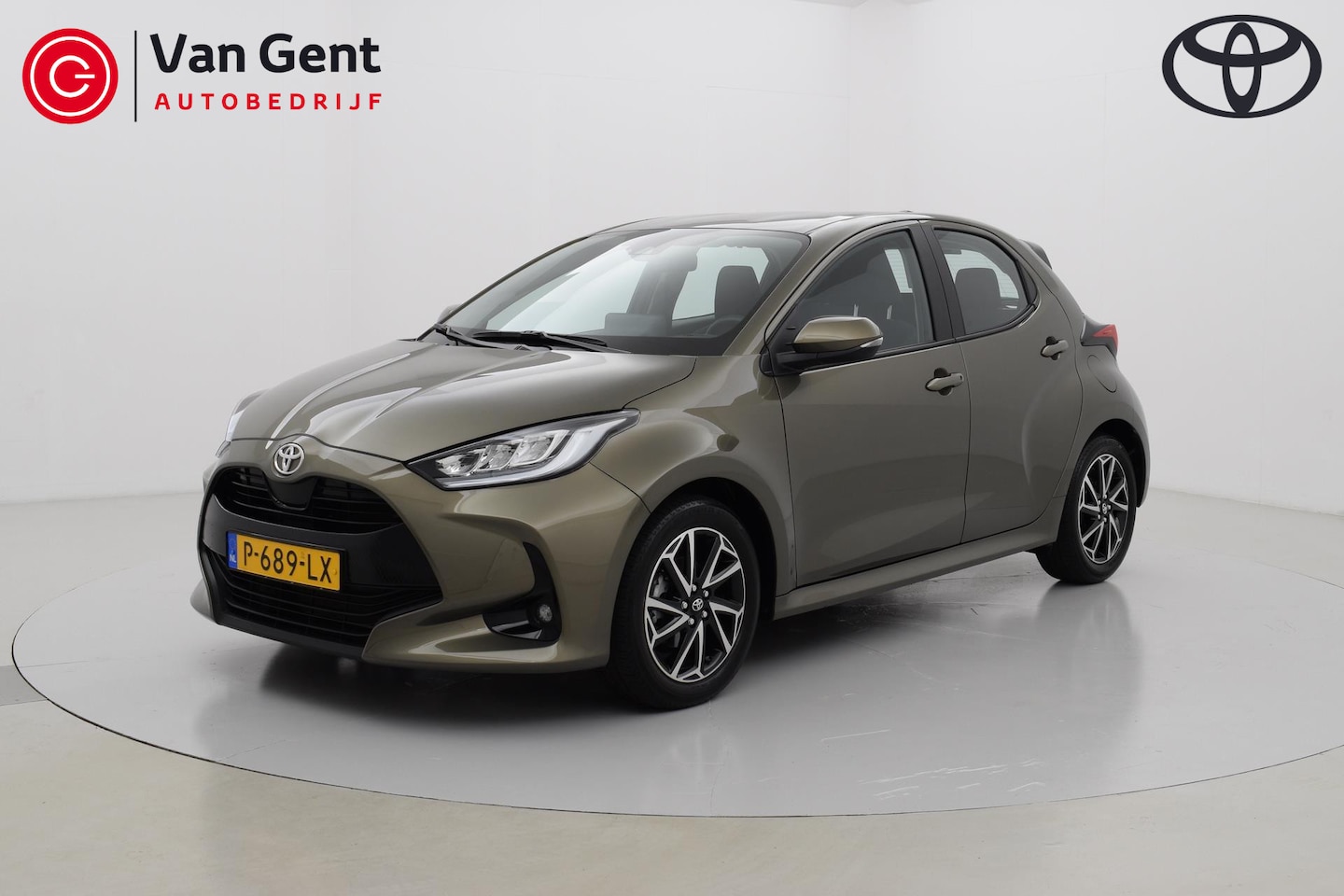 Toyota Yaris - 1.5 VVT-i Dynamic Apple/Android 5drs - AutoWereld.nl