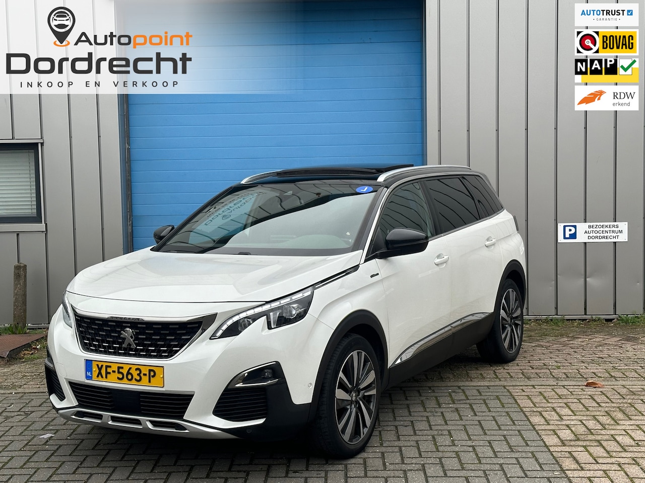 Peugeot 5008 - 1.2 PureTech Blue Lease GT-Line Pano Leer Dealer ond 1 eig - AutoWereld.nl