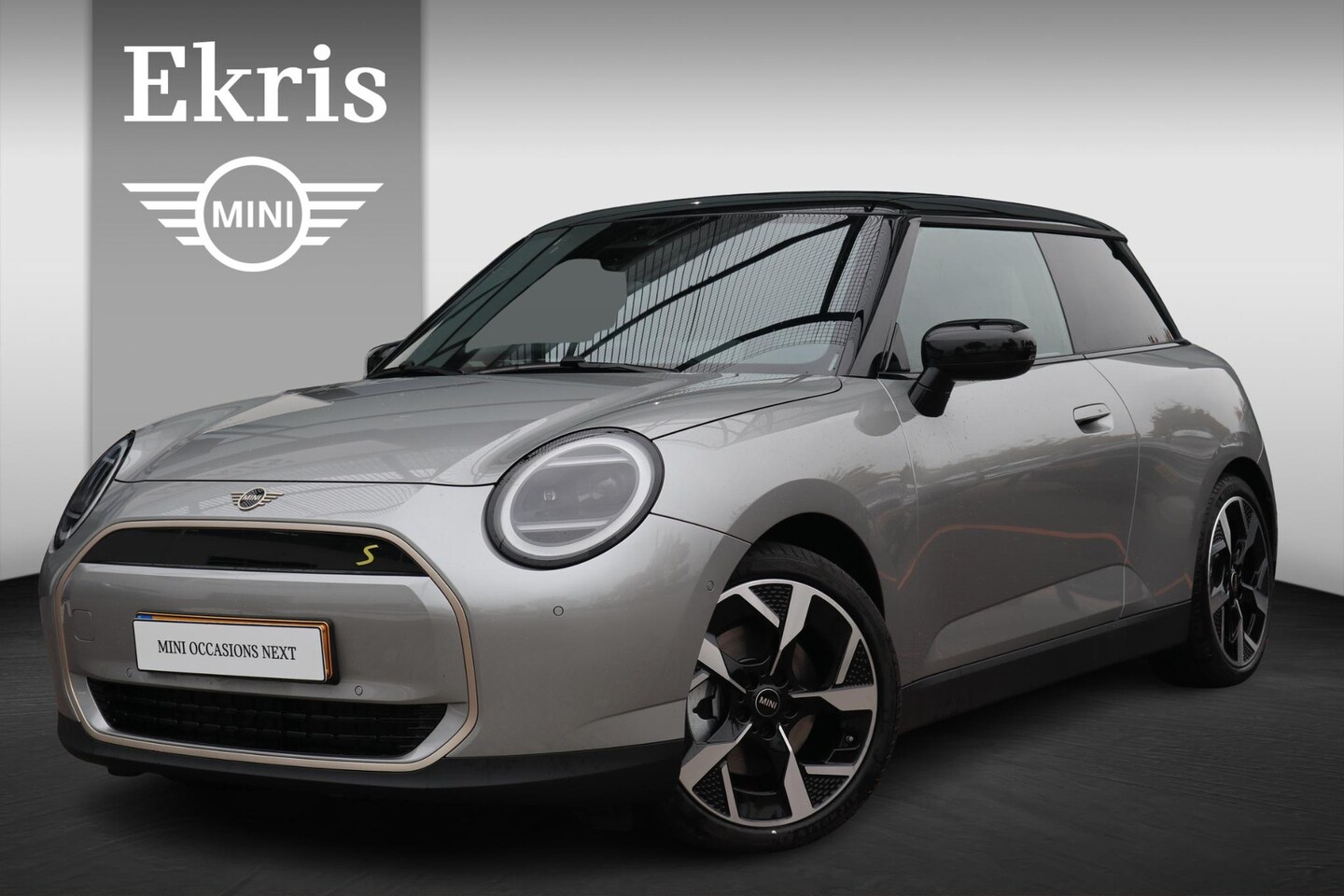 MINI Mini-Electric - 3-deurs Cooper SE | Favoured + Pakket M - AutoWereld.nl