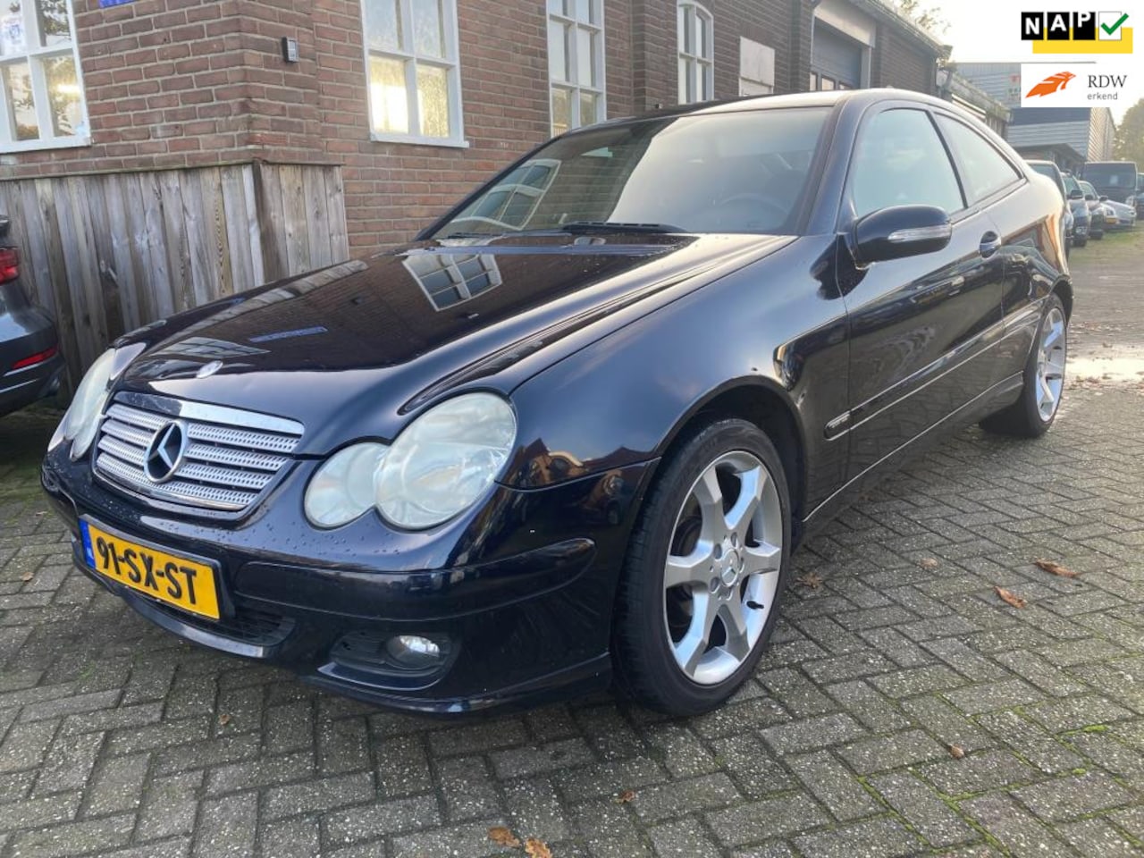 Mercedes-Benz C-klasse Sportcoupé - 180 K. Bj 2006, APK TOT 11-2025, Clima, Cruise, inruil is mogelijk - AutoWereld.nl