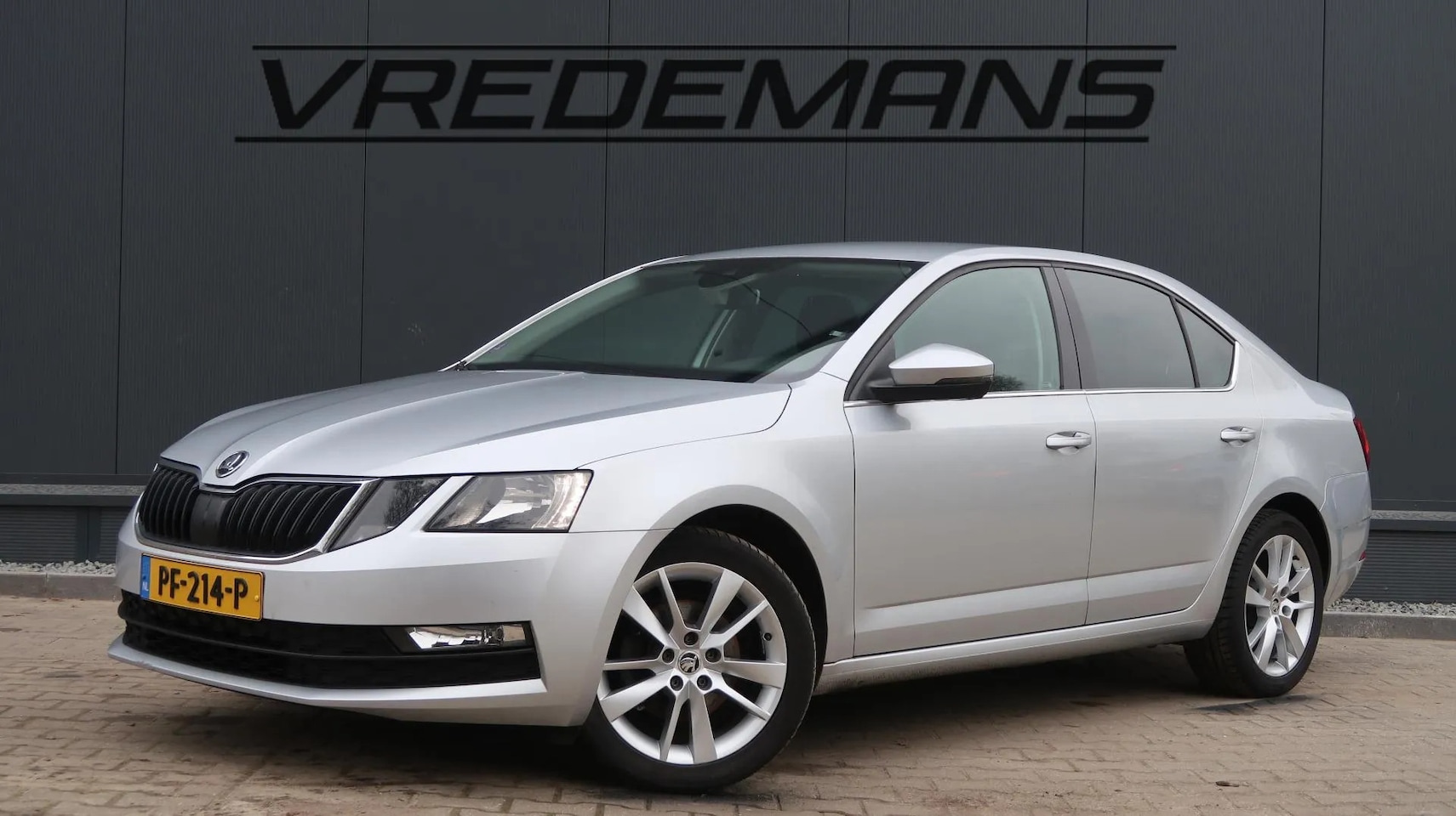 Skoda Octavia - 1.0 TSI Greentech Ambition Business 1.0 TSI Greentech Ambition Business - AutoWereld.nl