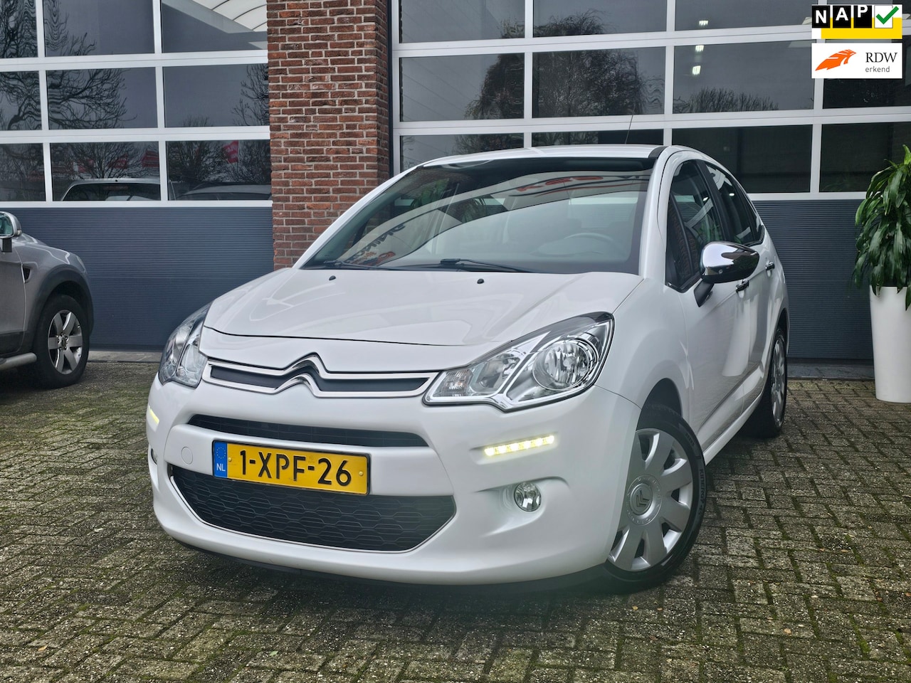 Citroën C3 - 1.2 PureTech Collection Nap |Clima |Cruise |Led - AutoWereld.nl