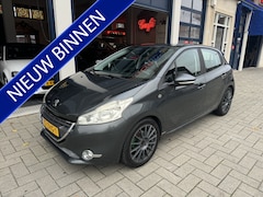 Peugeot 208 - 1.2 VTi Envy 5-DEURS/NAVI/AIRCO