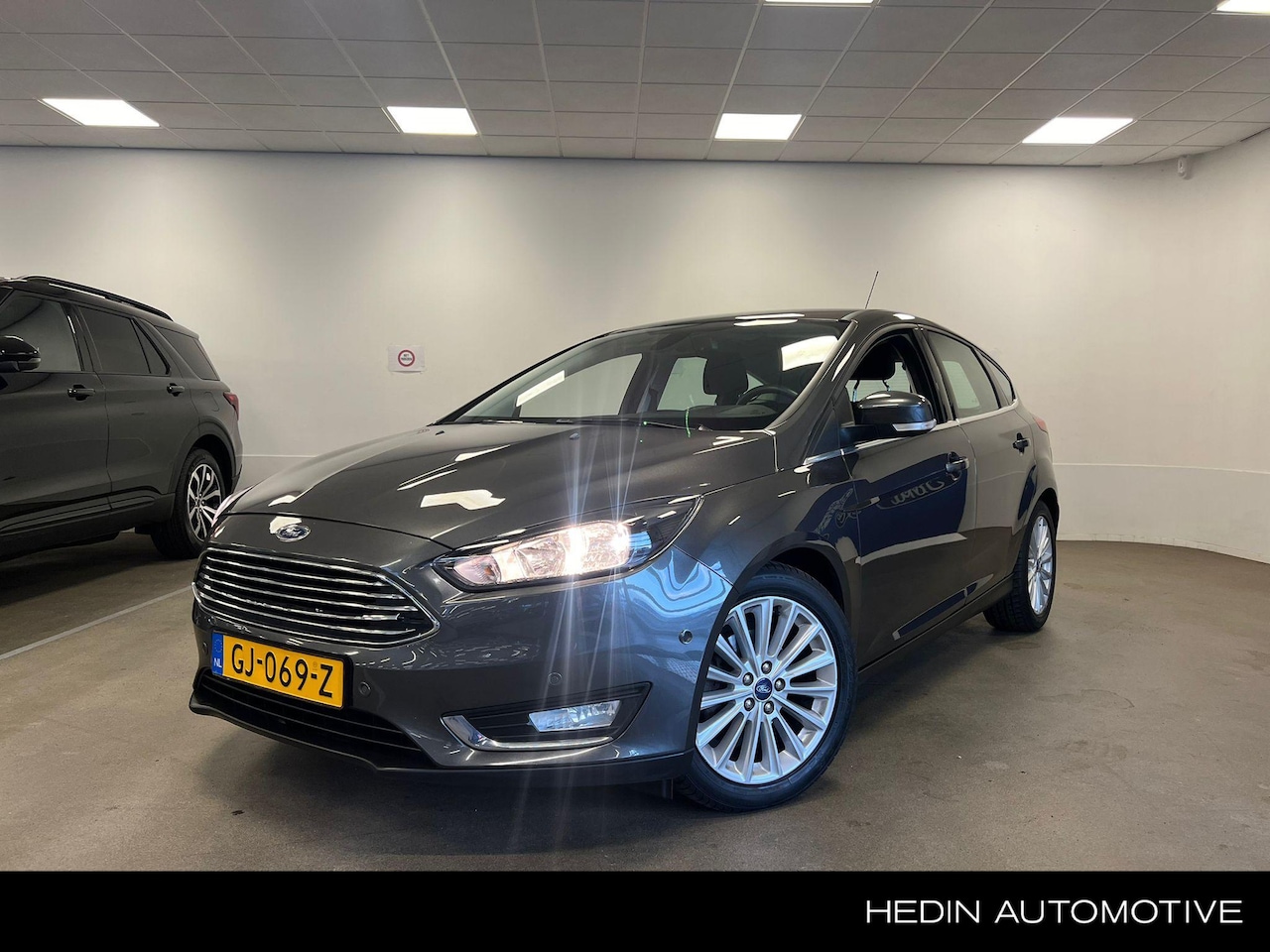 Ford Focus - 1.0 Titanium Edition | Navigatie | Climate Control | Achteruitrijcamera - AutoWereld.nl