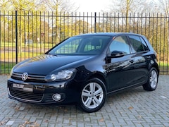 Volkswagen Golf - 1.2 TSI | STYLE | CRUISE | TOUCHSCREEN | TREKHAAK | STOELVERWARMING