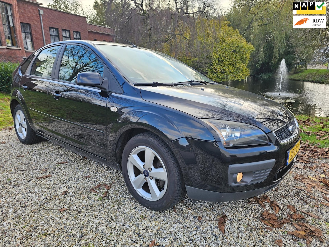 Ford Focus - 1.8-16V Ambiente Flexifuel AIRCO/cruise - AutoWereld.nl