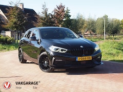 BMW 1-serie - 118i Executive Edition | LED Koplampen | 18 Inch | Cruise Control | NL-Auto |