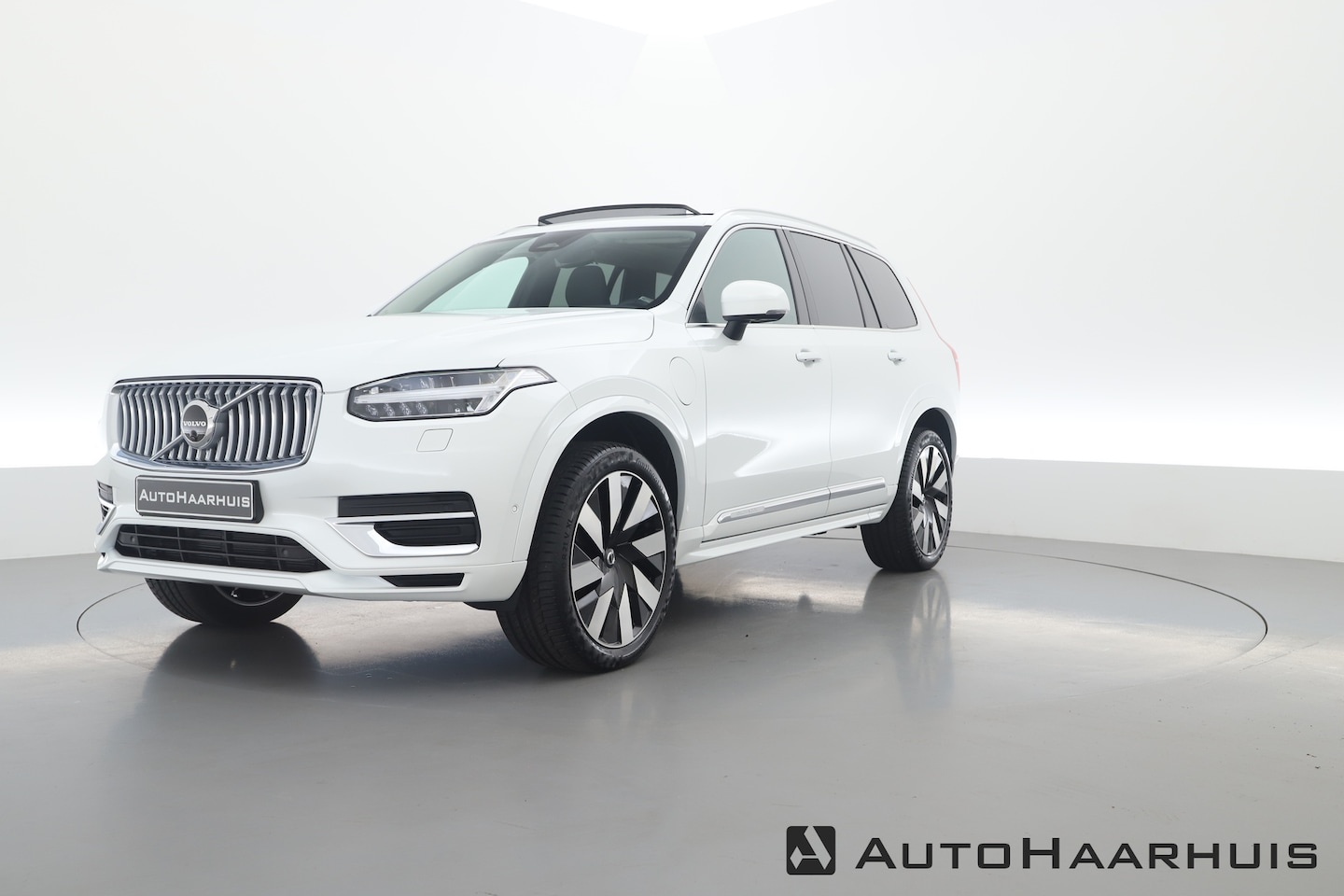 Volvo XC90 - T8 Recharge Plus Bright | Pano | Pilot assist | Memory seats | 360cam | H&K | 21'' | Googl - AutoWereld.nl