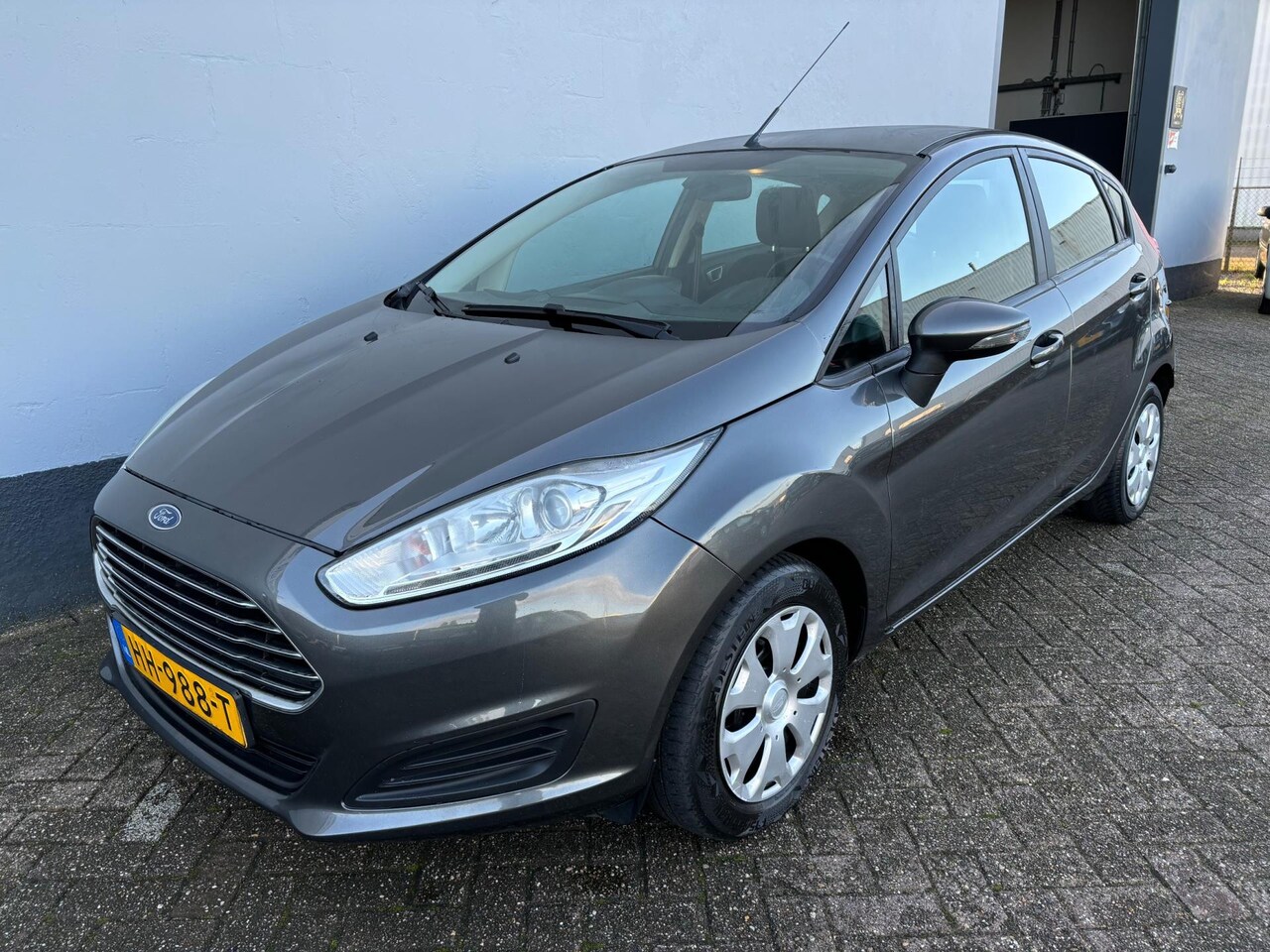 Ford Fiesta - 1.5 TDCi Style 5-deurs - 1e Eigenaar - Navigatie - AutoWereld.nl