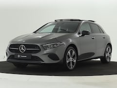 Mercedes-Benz A-klasse - 250 e Star Edition Luxury Line | Nightpakket | Dodehoekassistent | Parkeerpakket met achte