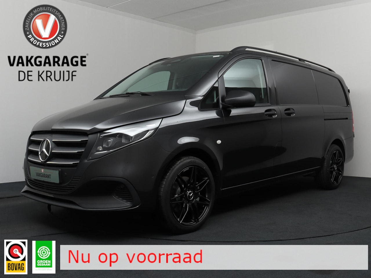 Mercedes-Benz Vito - 116 CDI L2 Pro Automaat | ACC | Trekhaak | 2x Schuifdeur - AutoWereld.nl