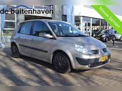 Renault Mégane Scénic - Automaat