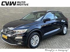 Volkswagen T-Roc - 1.5 TSI 150pk Style Business | Navigatie | Adaptive cruise | Lane assist | PDC voor+achter