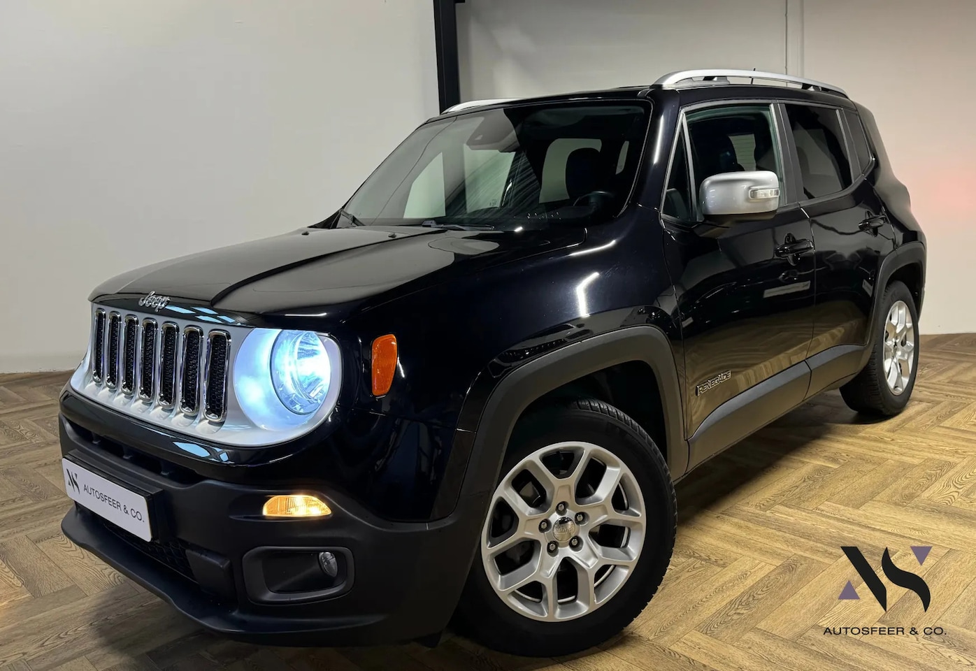 Jeep Renegade - 1.4 MultiAir Limited 1.4 MultiAir Limited - AutoWereld.nl