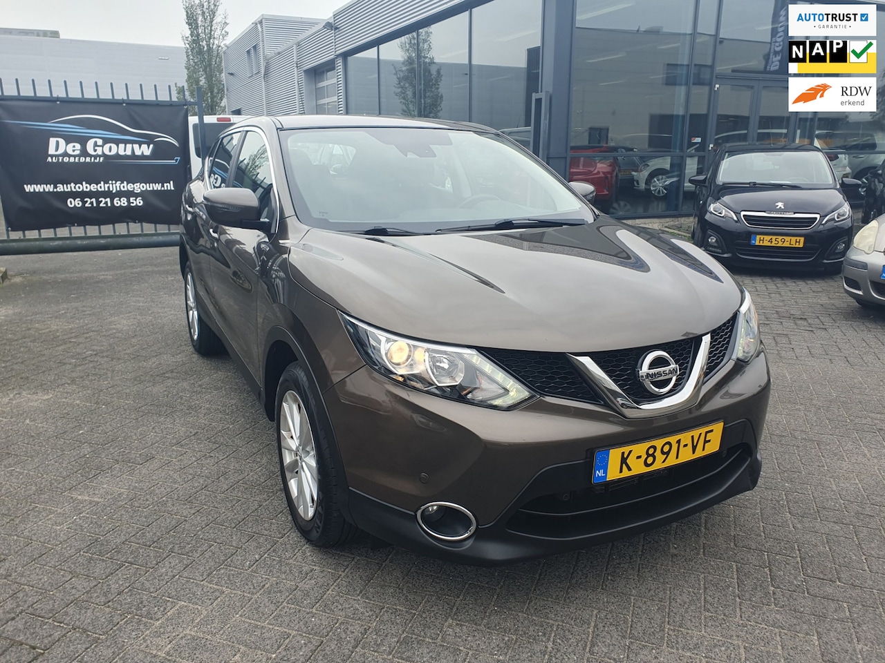 Nissan Qashqai - 1.2 Tekna 17" 1.2 Tekna 17" - AutoWereld.nl