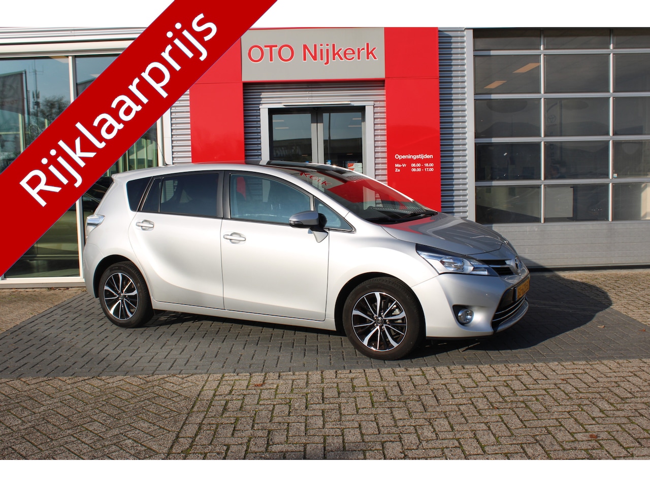 Toyota Verso - 1.8 VVT-i SkyView Edition 1.8 VVT-i SkyView Edition - AutoWereld.nl