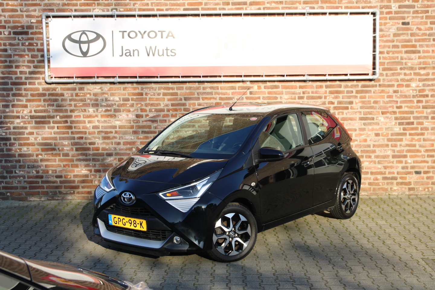 Toyota Aygo - 1.0 VVT-i x-joy 1.0 VVT-i X-joy - AutoWereld.nl