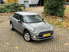 MINI One - 1.5 One Cooper 5-DEURS Apple CarPlay Alarm Navigatie Cruise Control Pdc