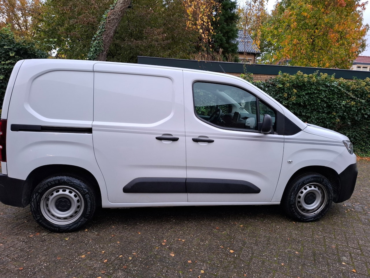 Citroën Berlingo - 1.2 PureTech 110 S&S L1 navigatie 14000km - AutoWereld.nl