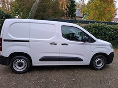 Citroën Berlingo - 1.2 turbo benzine ideaal 110 ok L1 navigatie 14000km