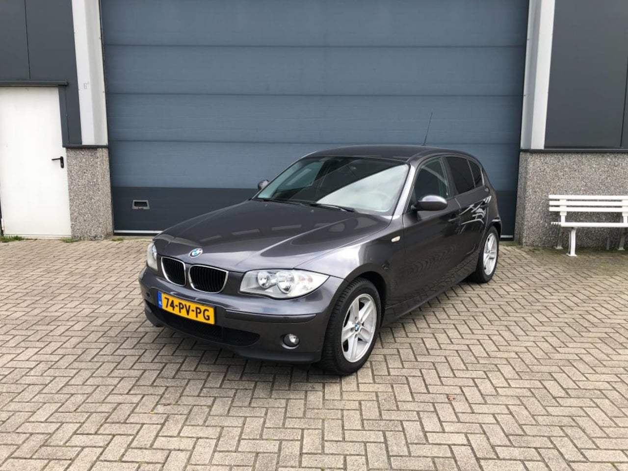 BMW 1-serie - Met vervangen motor 57 000 km. - AutoWereld.nl