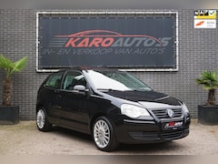 Volkswagen Polo - 1.4-16V Dak ElekR Airco Nw Koppeling+Distrib