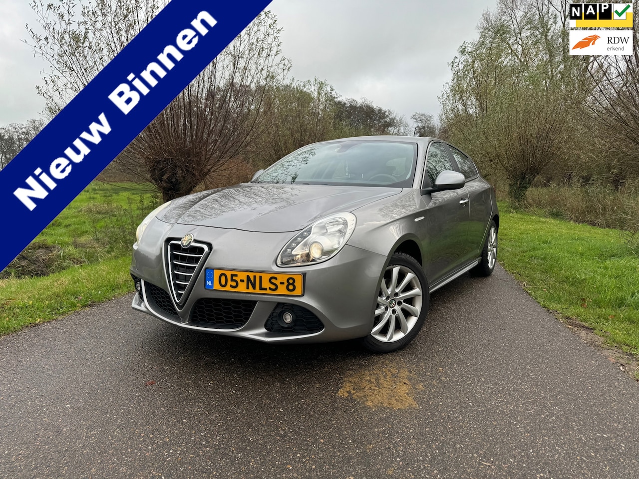 Alfa Romeo Giulietta - 1.4 T Distinctive Nieuwe APK/17INCH/Cruise Control/Trekhaak?NAP - AutoWereld.nl