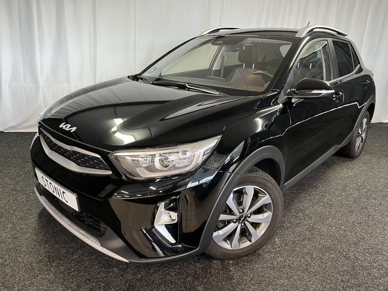 Kia Stonic - 1.0 T-GDi MHEV DynamicLine 1E EIGN/ECC/APPLE/STOELVERW./CAMERA - AutoWereld.nl