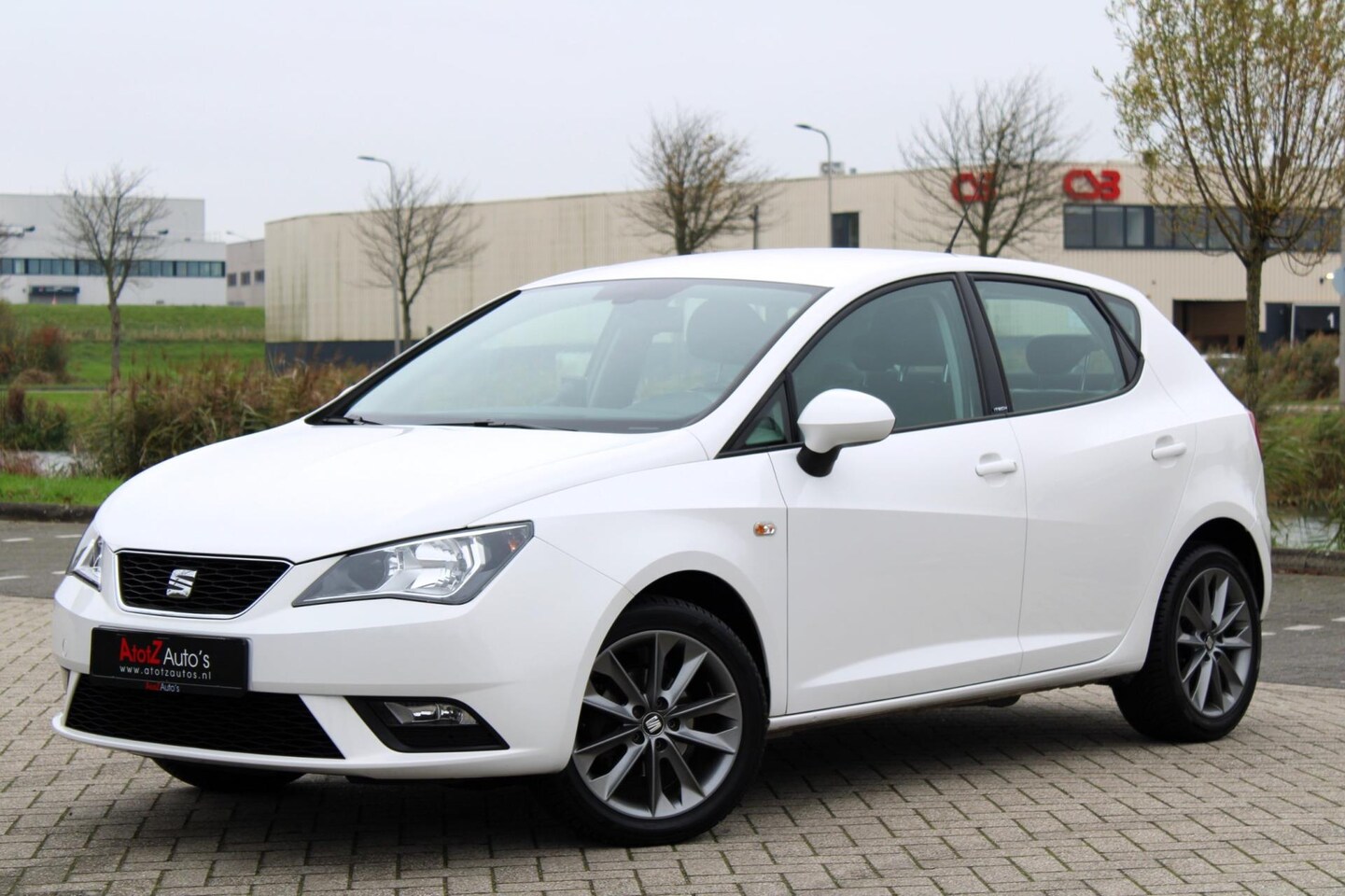 Seat Ibiza - 1.2 Style Itech l Climate l Cruise l LMV l Navi - AutoWereld.nl