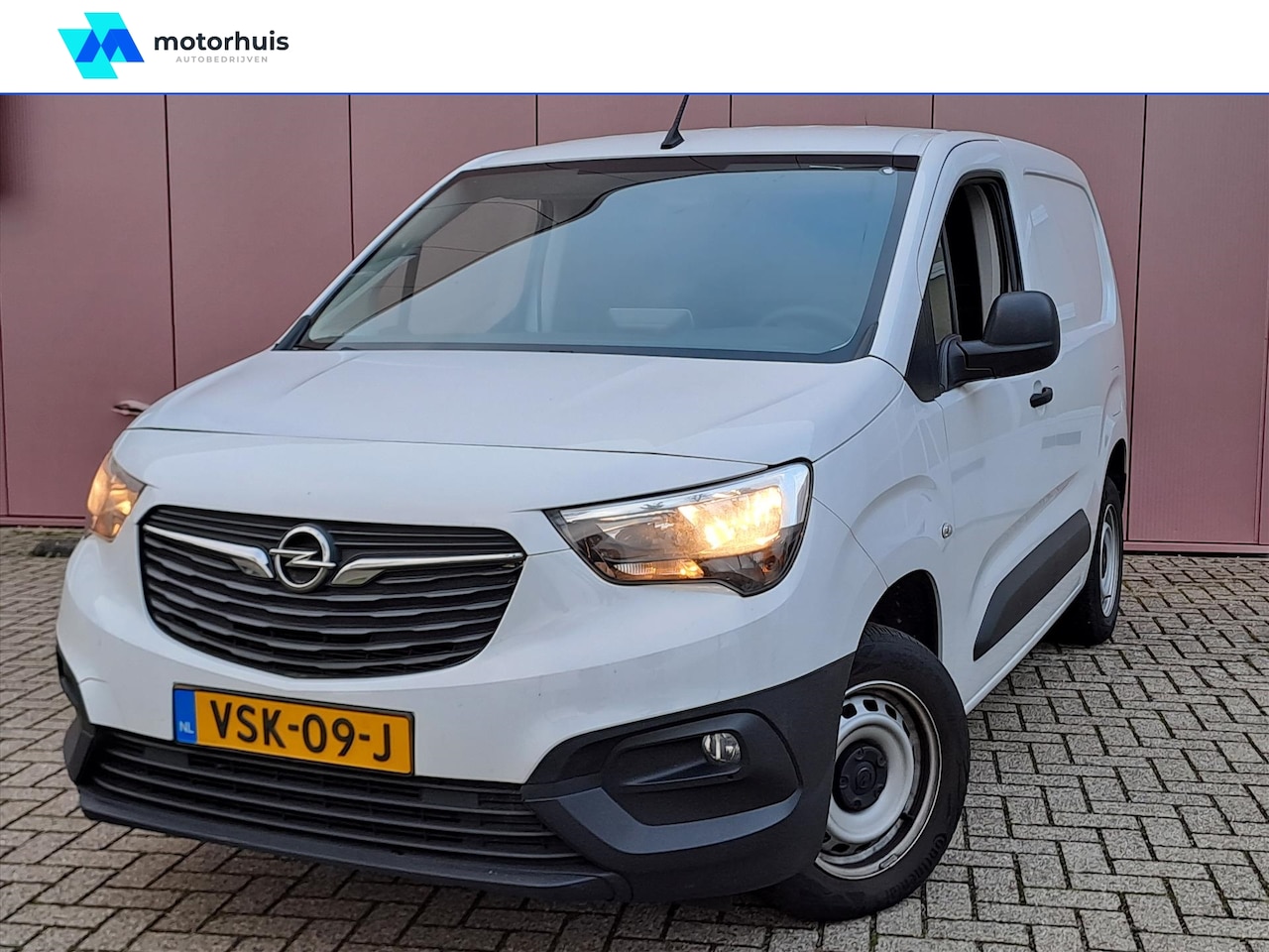 Opel Combo - Cargo New GB 1.5 Diesel 102pk S/S L1H1 Edition - AutoWereld.nl