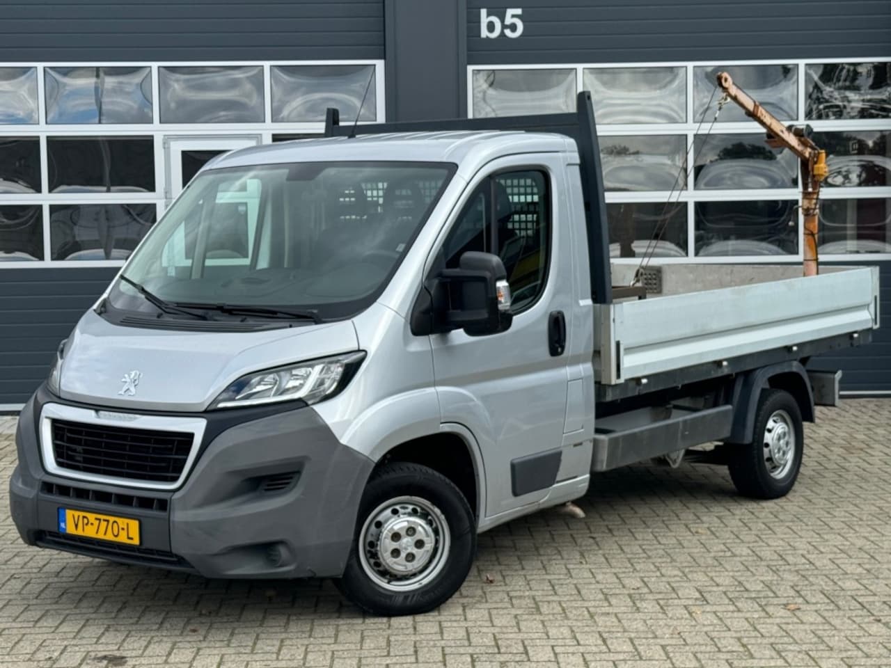 Peugeot Boxer - 2.2 HDI 130 PK Open laadbak / Kraan / Airco / Pick up - AutoWereld.nl