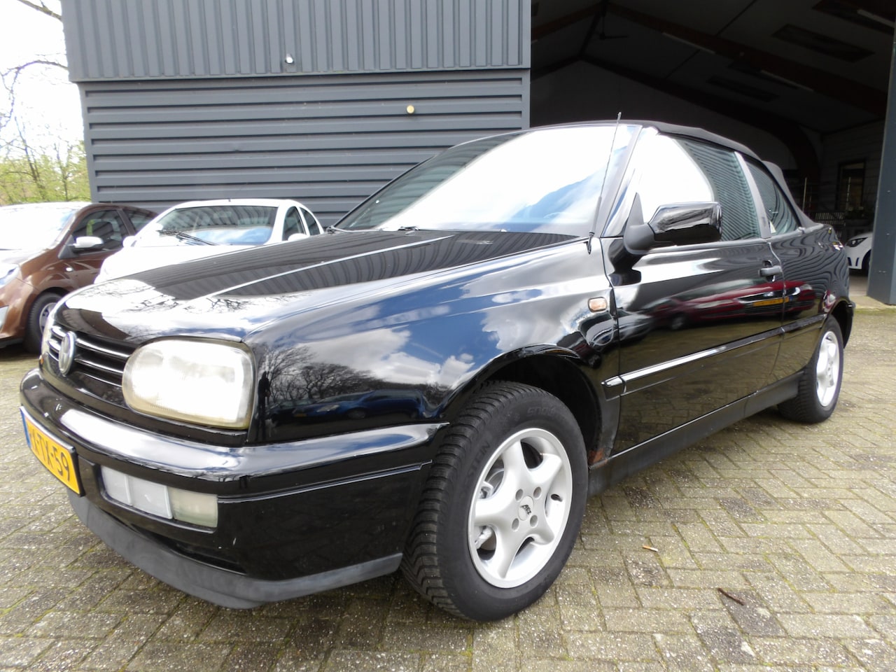 Volkswagen Golf Cabriolet - 1.8 1.8 - AutoWereld.nl