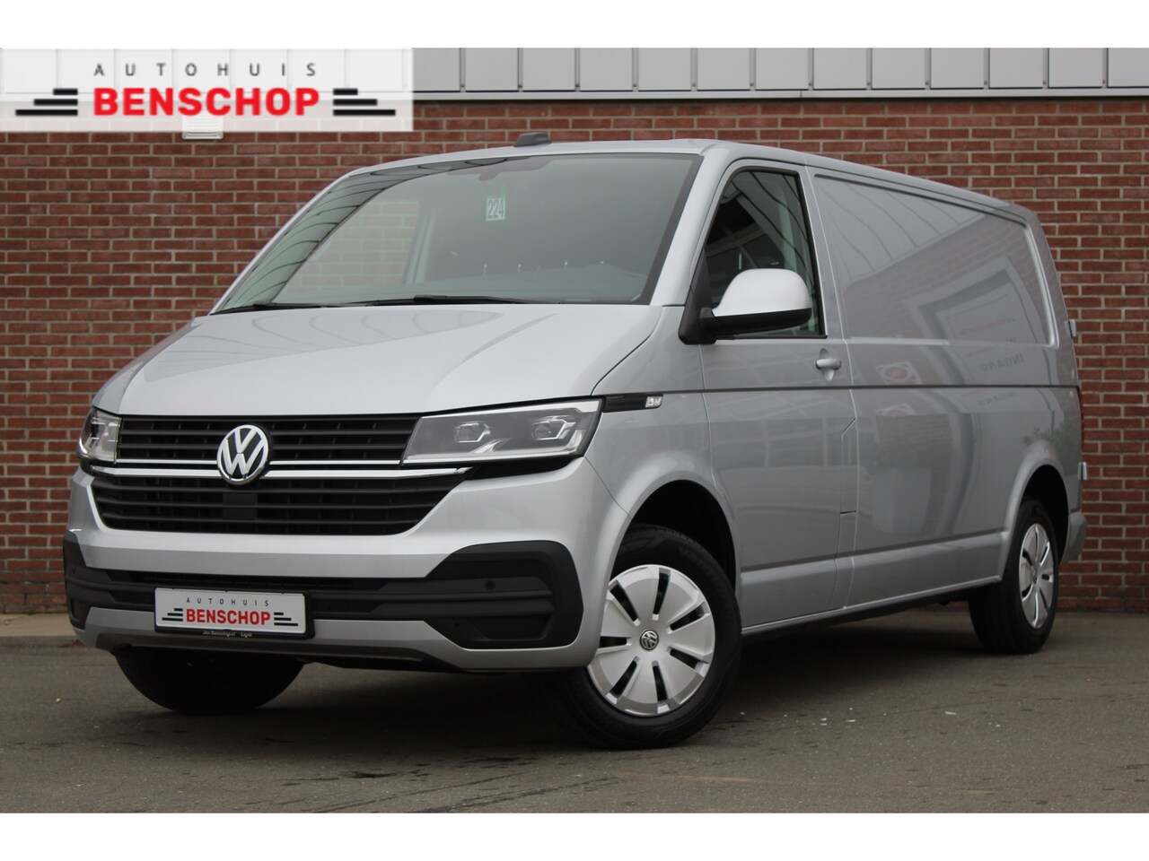 Volkswagen Transporter - T6.1 2.0 TDI 150PK L2H1 |ACHTERUITRIJCAMERA|LED|CRUISE|APP.CONNECT| - AutoWereld.nl