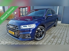 Audi Q5 - 55 TFSIe Competition/ luchtvering/ trekhaak/ pano