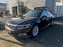 Volkswagen Passat - 1.4 TSI ACT 3X R-LINE PANO/LEDER/LED/NAVI