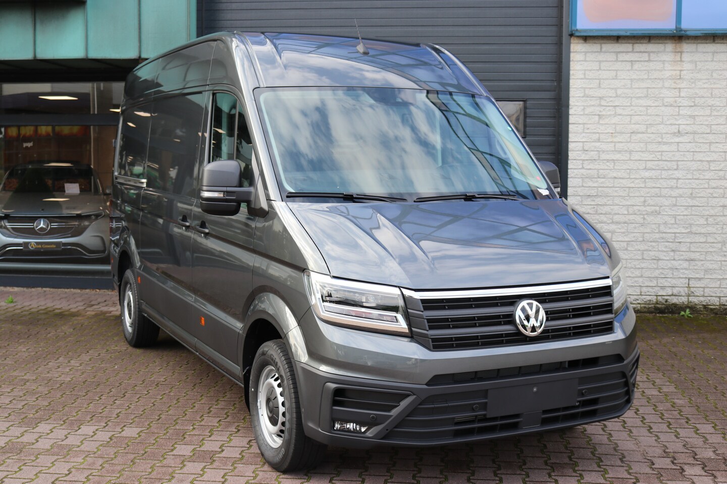 Volkswagen Crafter - 35 2.0 Tdi L3H3 140Pk DSG-8 LED NAVI CRUISE PDC CAMERA - AutoWereld.nl