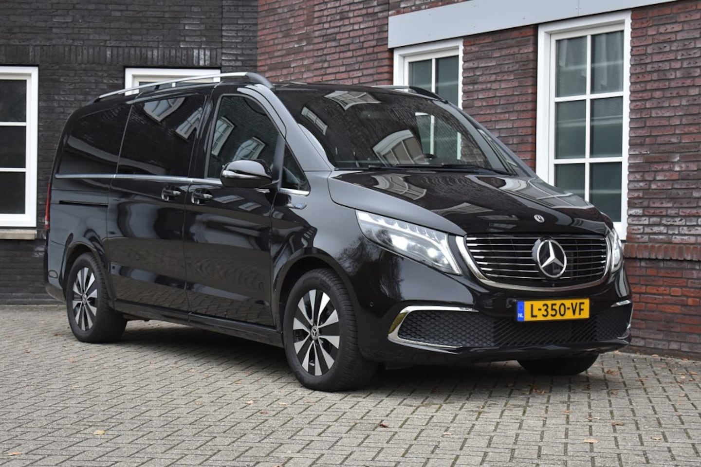 Mercedes-Benz EQV - 300 L2 Business Solution Limited 90 kWh - AutoWereld.nl