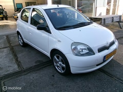 Toyota Yaris - 1.3 VVT-i Luna