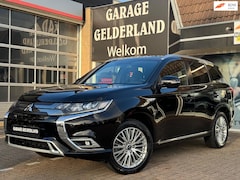 Mitsubishi Outlander - 2.4 PHEV Intense+ | Volleder | Xenon | Camera | Cruise | Climate | Pdc | Isofix | Full-opt